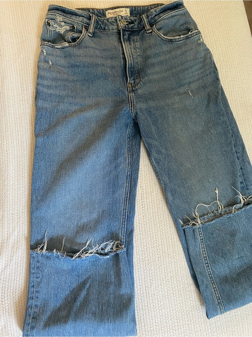 Abercrombie 90’s High Rise Relaxed Jeans